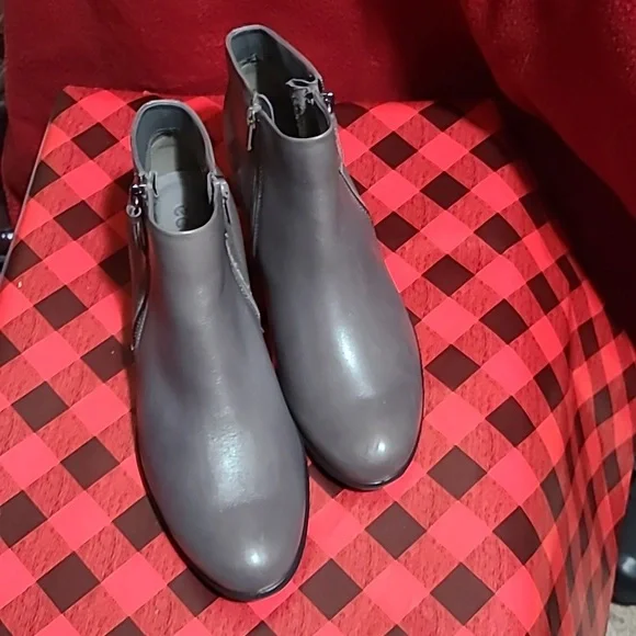 Ecco Charcoal Ankle Booties - Picture 1 of 3